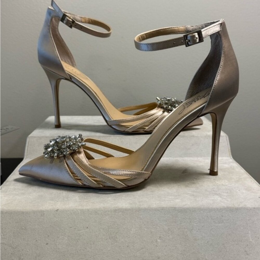 Jewel Badgley Mischka Silver Stiletto Heels, size 8 , NWOT, bedazzled